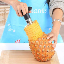 Lataa kuva Galleria-katseluun, Pineapple Slicer Peeler Creative Kitchen Tool-Nomad Shops
