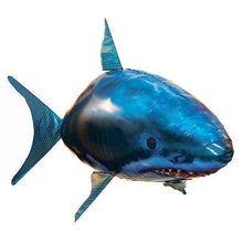 Załaduj obraz do przeglądarki galerii, Air Shark™ - The Remote Controlled Fish Blimp-Nomad Shops
